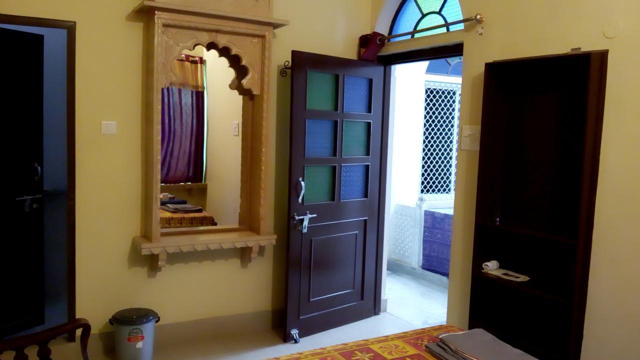 Shivam Tourist Guest House Бунди Экстерьер фото