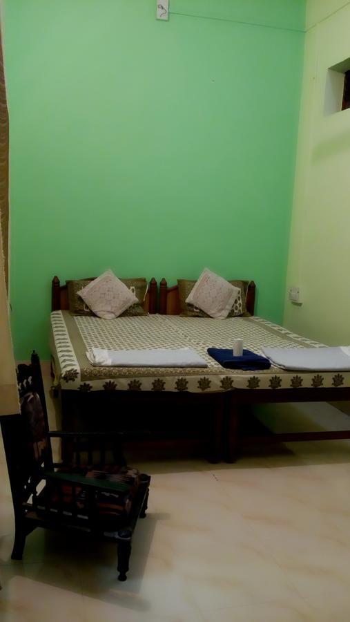 Shivam Tourist Guest House Бунди Экстерьер фото